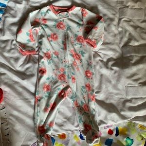 Carters footed sleeper size 9 months